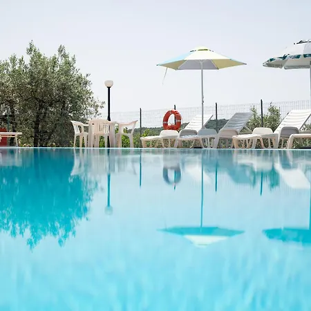 Blucamp Natural Village Κάμπινγκ