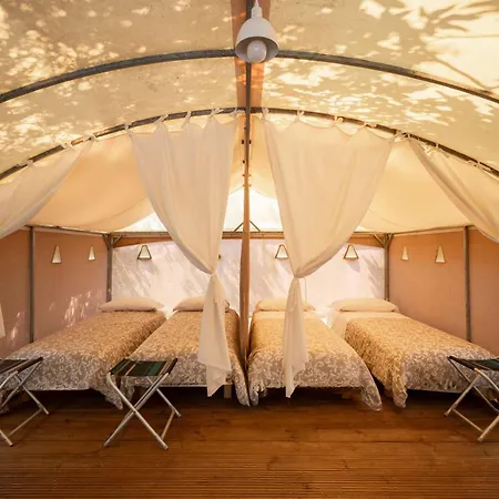 Blucamp Natural Village Κάμπινγκ *