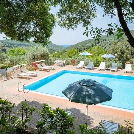 Κάμπινγκ Blucamp Natural Village Campiglia Marittima