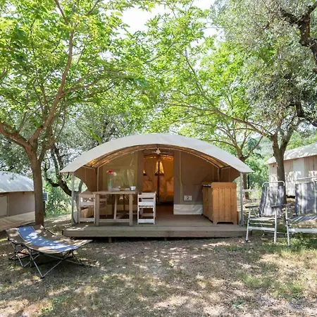 Blucamp Natural Village